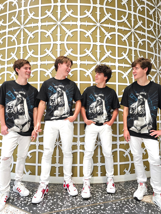 Skin Industries tshirt tee shirt - Black Blue Bandit Girl - Mens Size Large