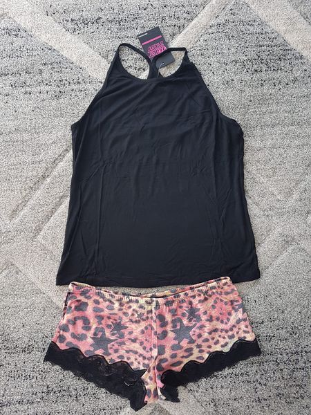 Jetpilot wild dreamer womens pyjamas top and shorts Size 14