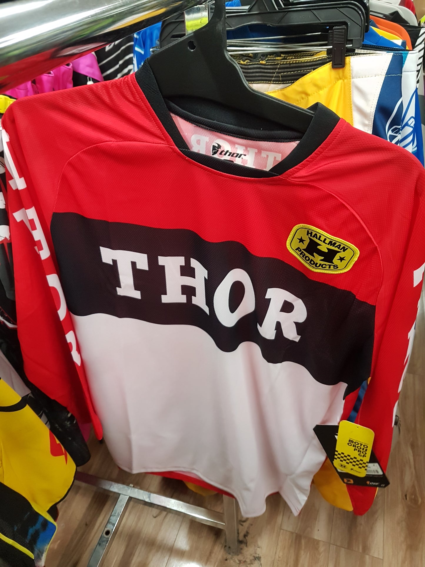 THOR RACING Adult Offroad Jersey - SALE - Size Mens Medium - Black Red White